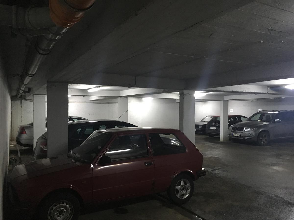 Ms - Downtown With Free Parking Space Lägenhet Belgrad Exteriör bild